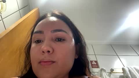 jessikaandradre online show from April 4, 2026, 11:13 pm