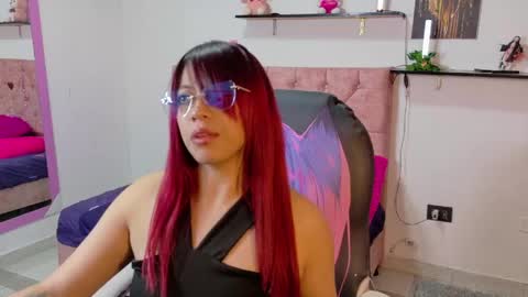 jessikarabbiit online show from April 19, 2026, 4:23 am