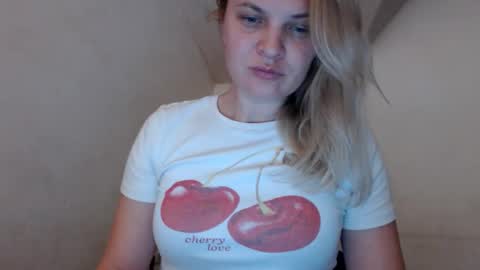 Snapshot of jessyangels chatting on April 12, 2026, 10:15 pm jessyangels online show from April 12, 2026, 10:15 pm