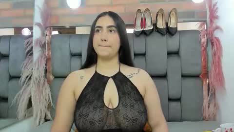 JESSY CORTES online show from November 5, 2025, 3:01 pm