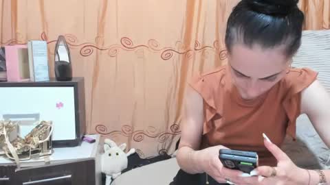 Snapshot of jessylonghair chatting on July 12, 2026, 7:49 pm Jessylonghair online show from July 12, 2026, 7:49 pm