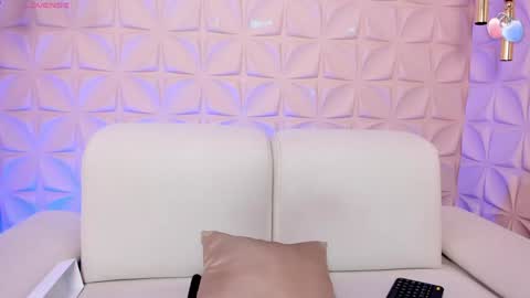 Jessy Morgan online show from February 7, 2025, 3:34 am