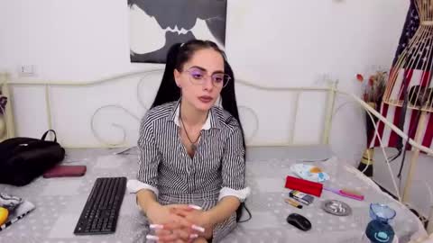 Jessy online show from February 12, 2025, 7:45 pm