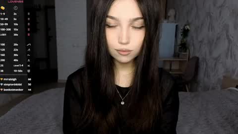 Snapshot of jettanicolay chatting on May 16, 2026, 6:43 am I am Gina ntmu Lets hit 10 Thumbs Up together online show from May 16, 2026, 6:43 am