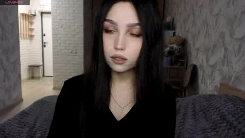 Snapshot of jettanicolay chatting on May 31, 2026, 5:37 am I am Gina ntmu Lets hit 10 Thumbs Up together online show from May 31, 2026, 5:37 am