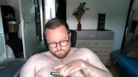 Snapshot of jeuneloup92 chatting on May 12, 2026, 4:04 pm jeuneloup92 online show from May 12, 2026, 4:04 pm