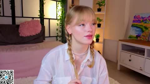 Gwen online show from March 12, 2026, 8:15 pm