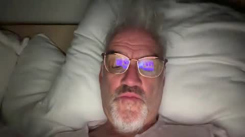 jewlronny online show from December 10, 2024, 6:44 am