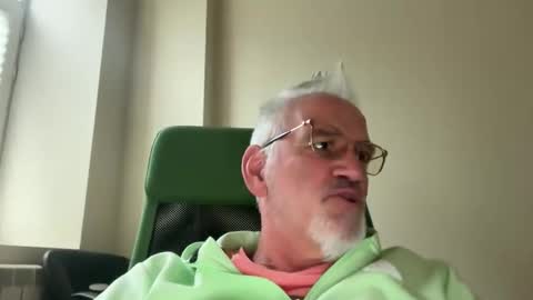 jewlronny online show from September 29, 2025, 12:32 pm