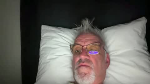 jewlronny online show from April 20, 2026, 5:32 am