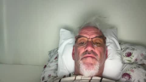 Snapshot of jewlronny chatting on June 24, 2026, 5:06 am jewlronny online show from June 24, 2026, 5:06 am
