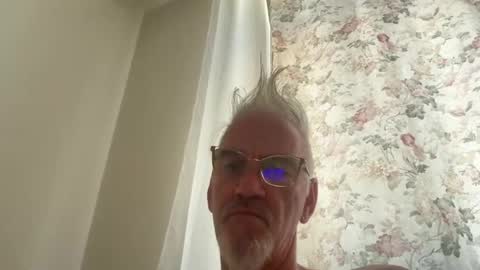 Snapshot of jewlronny chatting on June 29, 2026, 7:14 am jewlronny online show from June 29, 2026, 7:14 am