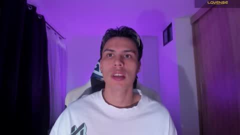 Jeyden Camilo online show from October 25, 2025, 9:09 pm