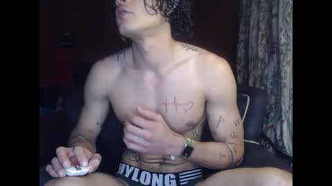 jffer_slhom online show from October 28, 2025, 7:49 pm