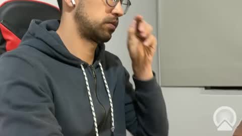 jgni_11 online show from January 19, 2025, 4:01 am