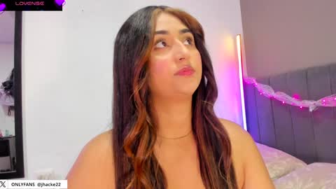 jhackelin  My independent account online show from December 12, 2024, 1:21 am