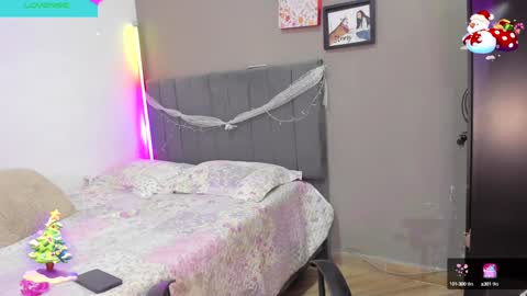 jhackelin  My independent account online show from December 29, 2024, 12:20 am