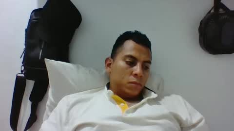 jhan1995 online show from September 16, 2025, 2:56 am