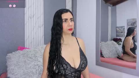 jhasly online show from October 1, 2025, 12:00 pm