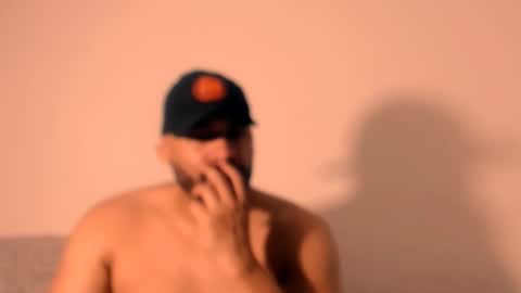 En moreno online show from November 13, 2025, 1:15 am