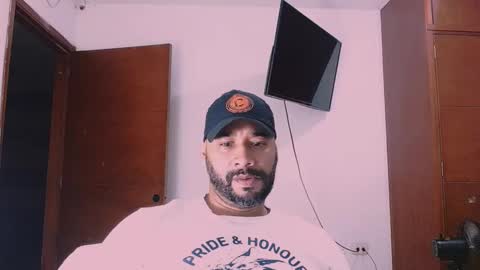 En moreno online show from January 18, 2026, 2:04 am