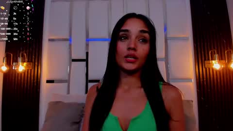 Jhoana  online show from January 29, 2025, 7:43 pm