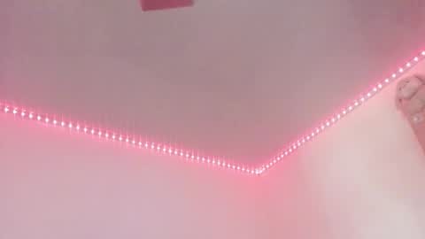 jhoanatrans22 online show from October 27, 2025, 4:55 pm