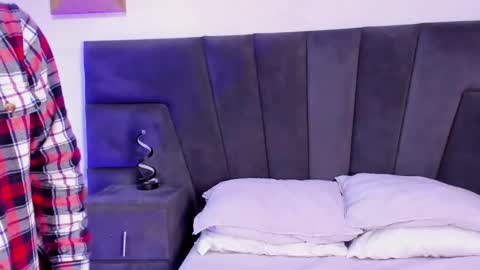 jhoanleandro online show from February 23, 2025, 10:17 am