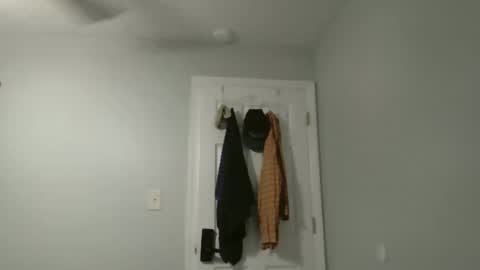 jholls online show from February 10, 2025, 6:45 pm