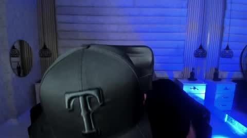 John Bear.... online show from April 17, 2026, 11:24 am