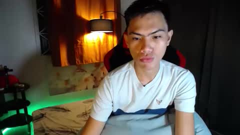 Snapshot of jhon_cummer chatting on May 17, 2026, 10:22 am jhon_cummer online show from May 17, 2026, 10:22 am