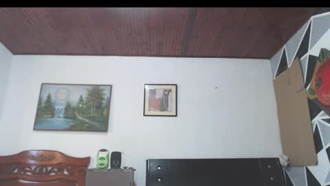 Snapshot of jhon_tommy chatting on December 12, 2024, 2:11 pm jhon tommy online show from December 12, 2024, 2:11 pm