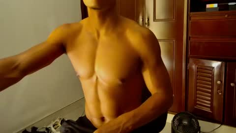 Jhon wich2 online show from July 31, 2026, 6:40 pm