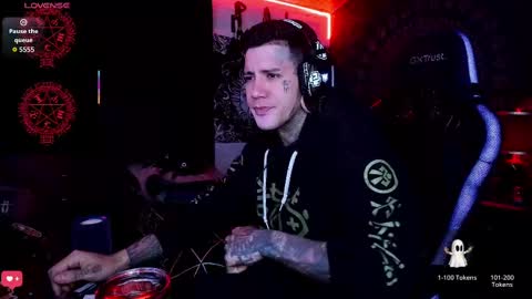 jhonny_ackerman online show from September 15, 2025, 2:44 am