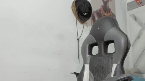 jhonny online show from January 26, 2025, 9:40 am