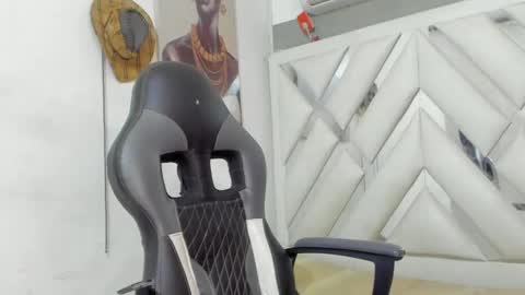 jhonny online show from February 7, 2025, 7:07 am