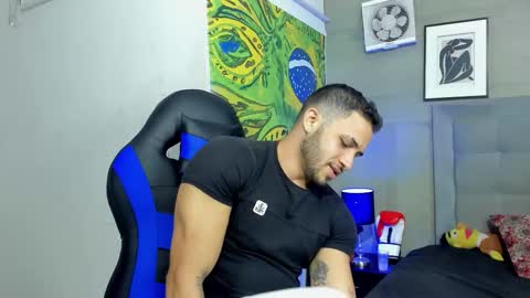 jhonny online show from November 29, 2025, 4:04 am