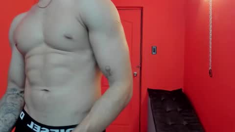 Snapshot of jhonny_flames7 chatting on February 19, 2026, 8:16 pm jhonny online show from February 19, 2026, 8:16 pm