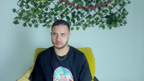 Snapshot of jhonny_flames7 chatting on February 22, 2026, 8:40 pm jhonny online show from February 22, 2026, 8:40 pm