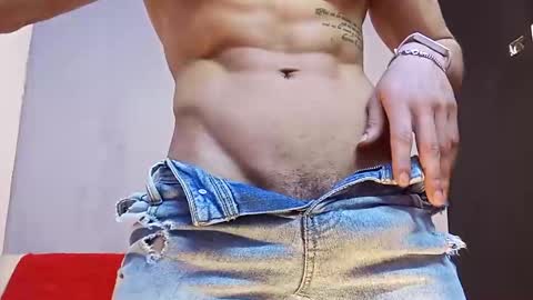 jhonny_thes28 online show from November 15, 2025, 6:59 pm