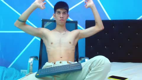Snapshot of jhony_sex3 chatting on February 18, 2025, 4:58 am jhony_sex3 online show from February 18, 2025, 4:58 am