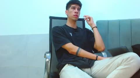 Snapshot of jhony_sex3 chatting on May 1, 2026, 3:11 am jhony_sex3 online show from May 1, 2026, 3:11 am