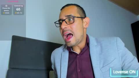 Jhony Alzate online show from December 18, 2025, 1:11 am