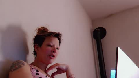 Snapshot of jhopeftw chatting on February 6, 2026, 7:06 pm Anya online show from February 6, 2026, 7:06 pm