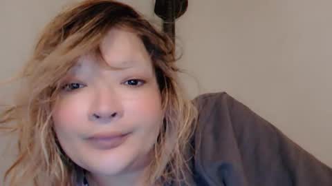 Snapshot of jhopeftw chatting on February 8, 2026, 11:19 pm Anya online show from February 8, 2026, 11:19 pm