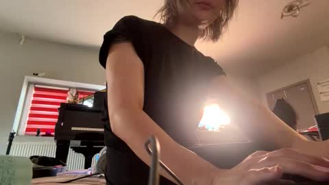 Snapshot of jhopeftw chatting on February 16, 2026, 2:24 pm Anya online show from February 16, 2026, 2:24 pm