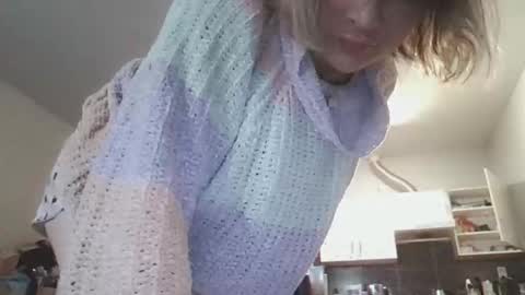 Snapshot of jhopeftw chatting on February 27, 2026, 10:26 am Anya online show from February 27, 2026, 10:26 am