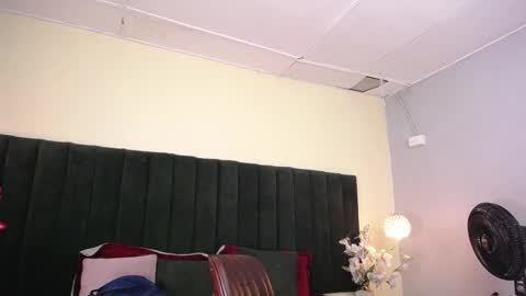 Snapshot of jhos_padill chatting on February 19, 2026, 2:35 pm jhos online show from February 19, 2026, 2:35 pm