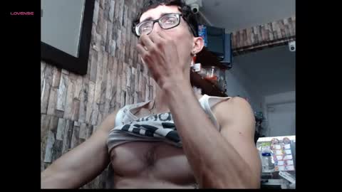 jhosuamoore2 online show from May 8, 2026, 9:31 pm