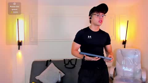 jhoumod_21 online show from October 3, 2025, 10:23 am